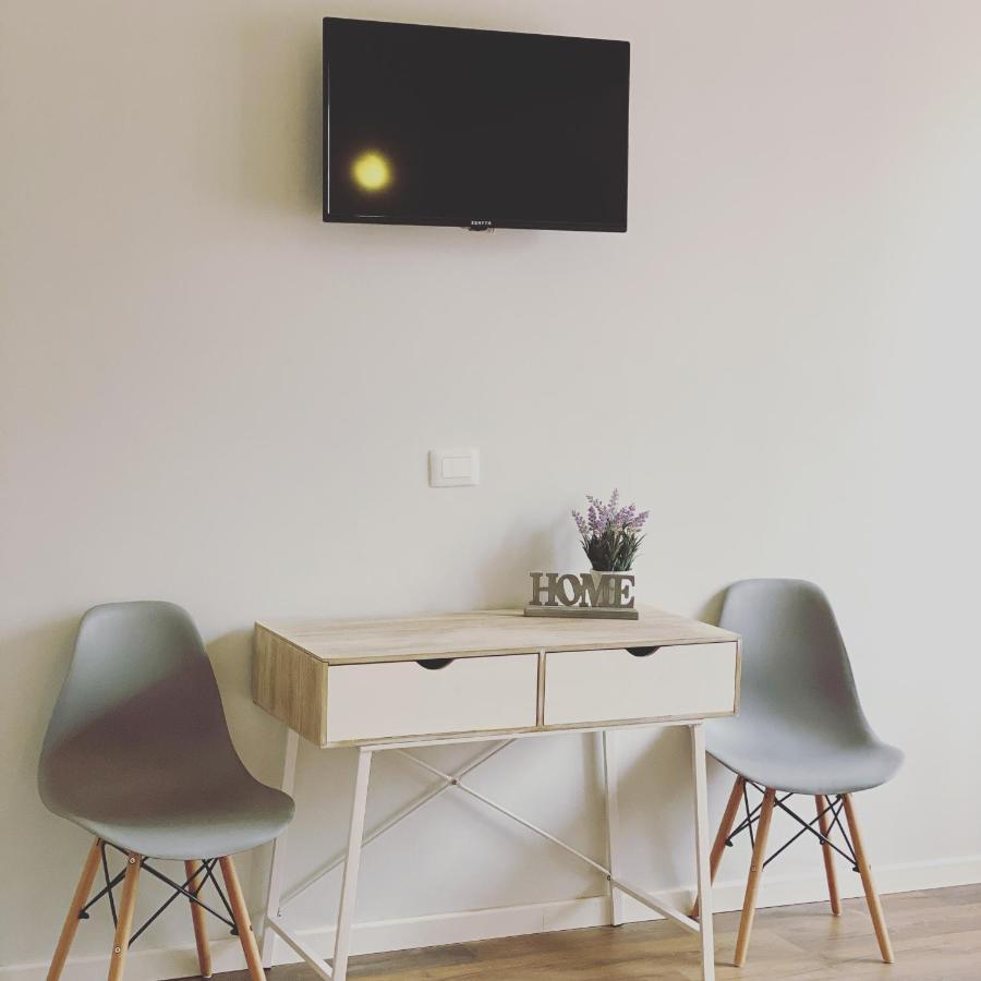 La Casa Di Alan Hotel Терни Екстериор снимка