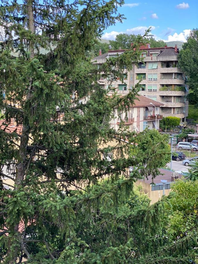 La Casa Di Alan Hotel Терни Екстериор снимка