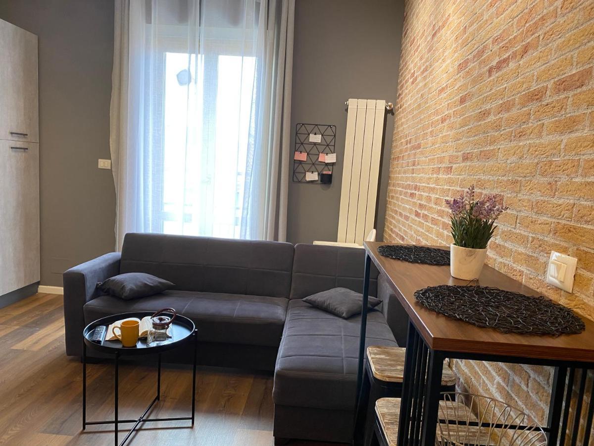 La Casa Di Alan Hotel Терни Екстериор снимка