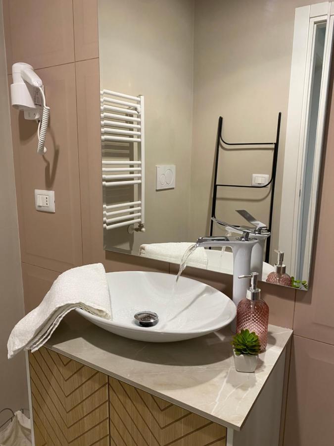 La Casa Di Alan Hotel Терни Екстериор снимка
