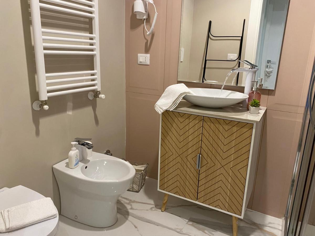 La Casa Di Alan Hotel Терни Екстериор снимка