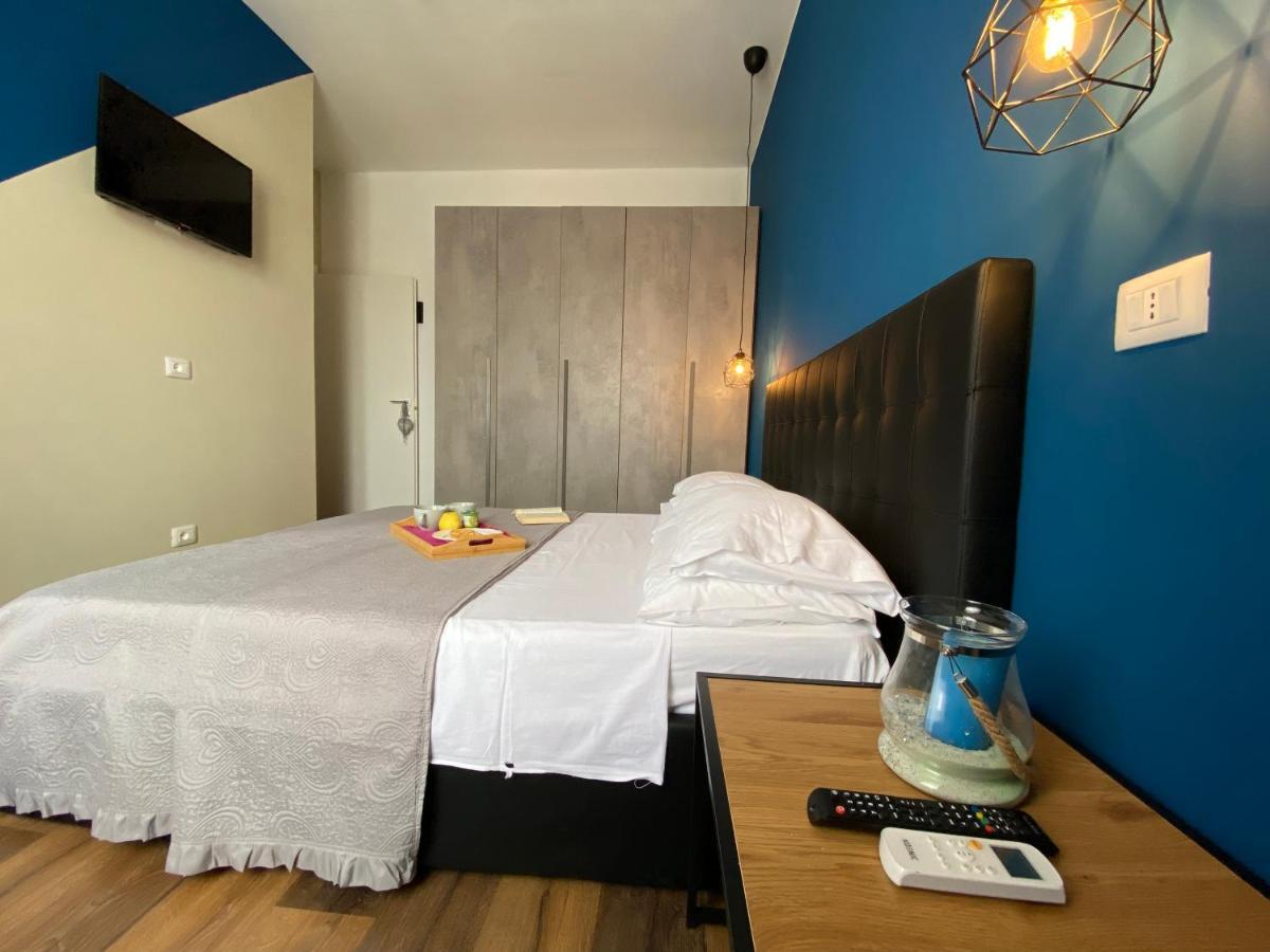 La Casa Di Alan Hotel Терни Екстериор снимка