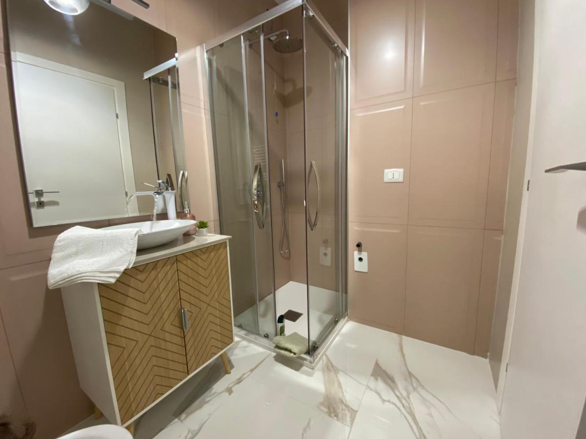 La Casa Di Alan Hotel Терни Екстериор снимка